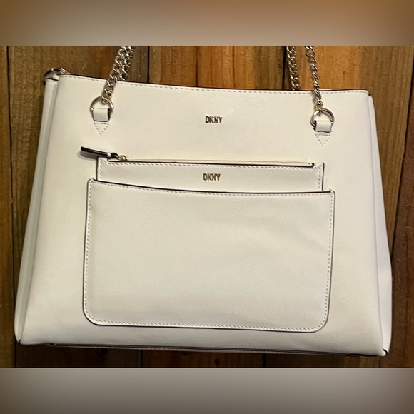 DKNY Bag and Pouch NWOT - Picture 5 of 7